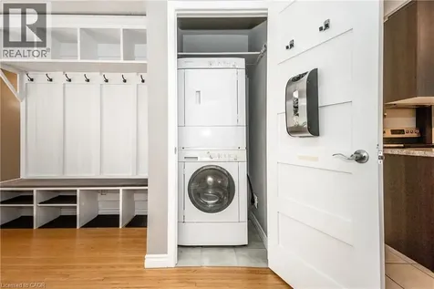1027 Bernhardt Street Cambridge ON N3H 2X9