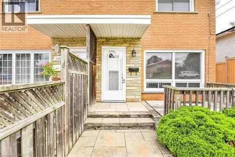 1027 Bernhardt Street Cambridge ON N3H 2X9