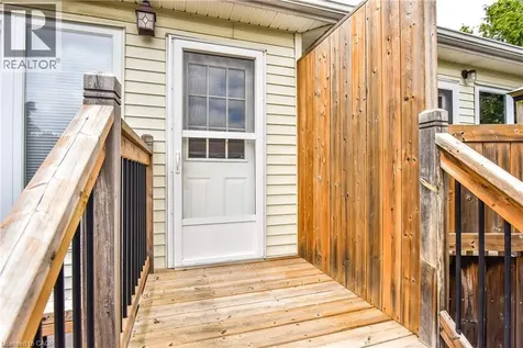 1027 Bernhardt Street Cambridge ON N3H 2X9