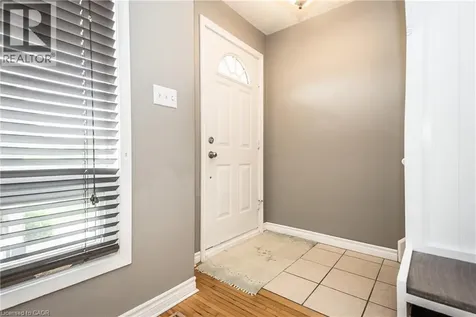 1027 Bernhardt Street Cambridge ON N3H 2X9