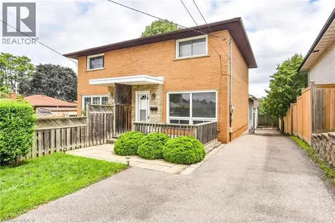 1027 Bernhardt Street Cambridge ON N3H 2X9