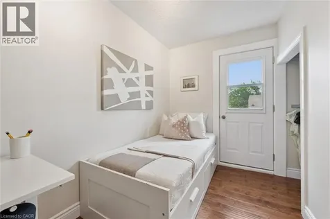 40 Madison Avenue South Kitchener ON N2G 3M5