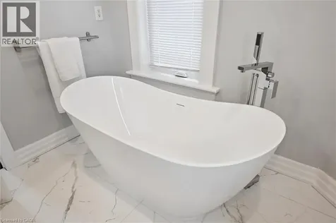 40 Madison Avenue South Kitchener ON N2G 3M5