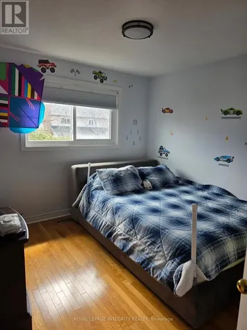 63 Topley Crescent Ottawa ON K1G 4M7