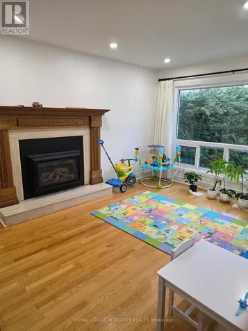 63 Topley Crescent Ottawa ON K1G 4M7