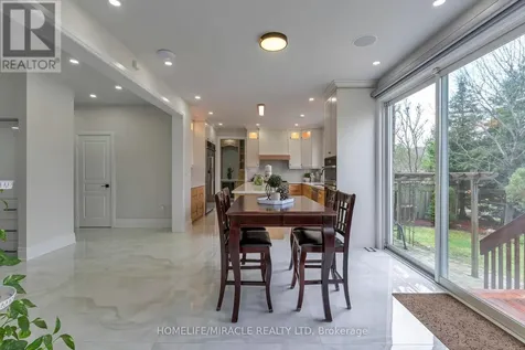 2299 Glazebrook Circle Oakville (wm Westmount) ON L6M 5B5