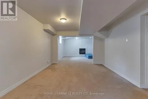2299 Glazebrook Circle Oakville (wm Westmount) ON L6M 5B5