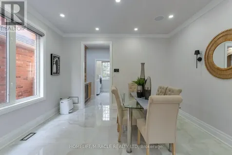 2299 Glazebrook Circle Oakville (wm Westmount) ON L6M 5B5