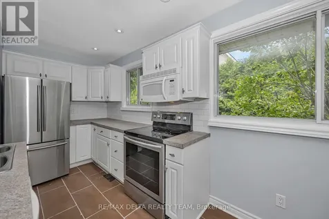 841 Balsam Drive Ottawa ON K1E 1B8