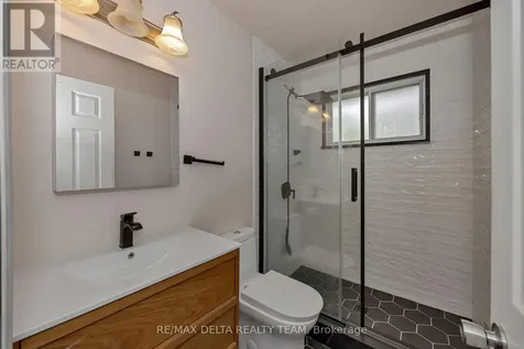 841 Balsam Drive Ottawa ON K1E 1B8