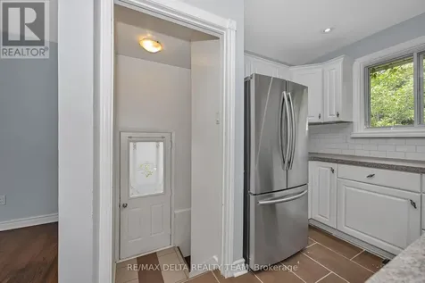 841 Balsam Drive Ottawa ON K1E 1B8