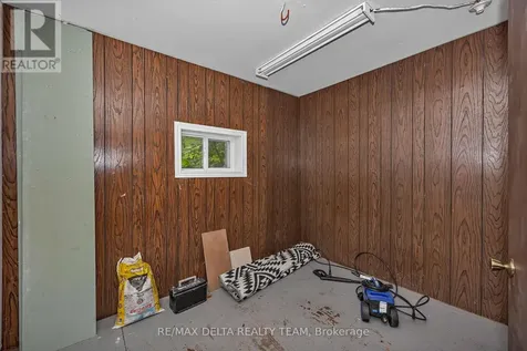 841 Balsam Drive Ottawa ON K1E 1B8