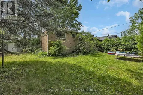 841 Balsam Drive Ottawa ON K1E 1B8