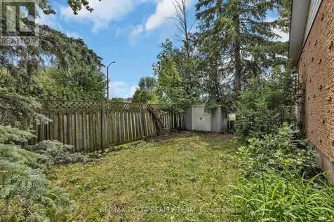 841 Balsam Drive Ottawa ON K1E 1B8