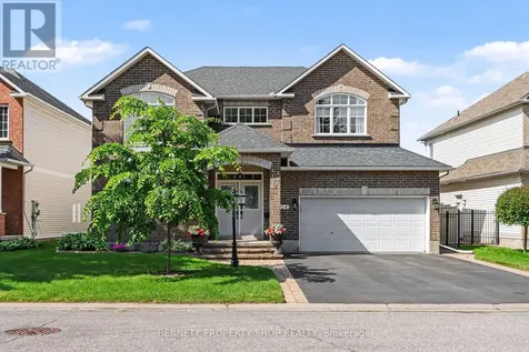 14 Sachs Forest Place Ottawa ON K2G 6V2