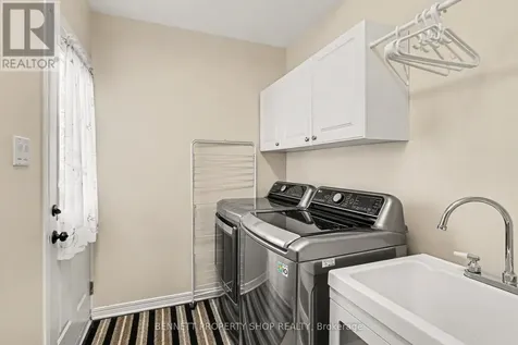 14 Sachs Forest Place Ottawa ON K2G 6V2