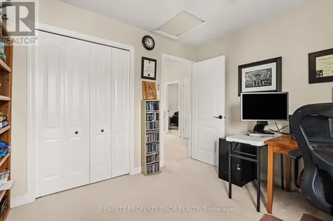 14 Sachs Forest Place Ottawa ON K2G 6V2