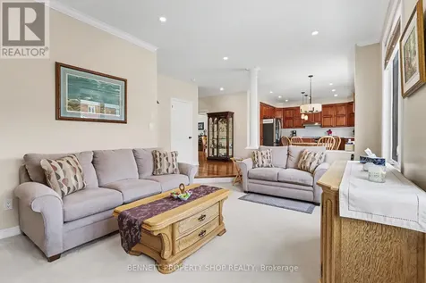 14 Sachs Forest Place Ottawa ON K2G 6V2
