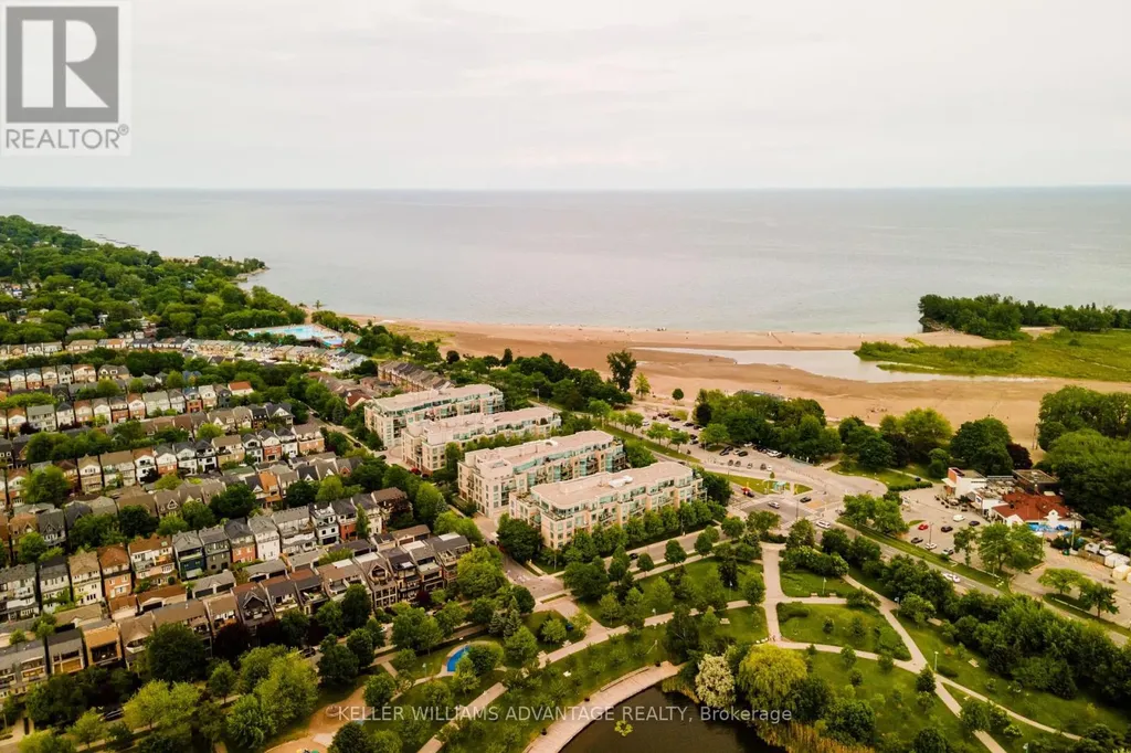 9 Boardwalk Drive Toronto (the Beaches) ON M4L 6T1
