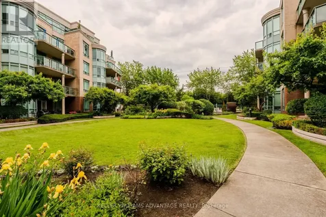 9 Boardwalk Drive Toronto (the Beaches) ON M4L 6T1