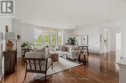 9 Boardwalk Drive Toronto (the Beaches) ON M4L 6T1