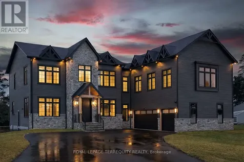 17 Connor Drive Whitchurch-stouffville ON L4A 2Z1