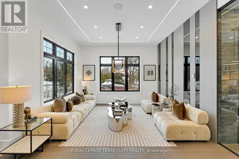 17 Connor Drive Whitchurch-stouffville ON L4A 2Z1