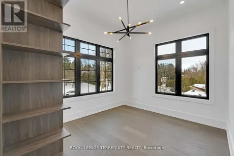 17 Connor Drive Whitchurch-stouffville ON L4A 2Z1