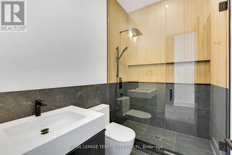 17 Connor Drive Whitchurch-stouffville ON L4A 2Z1