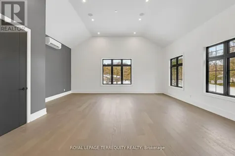 17 Connor Drive Whitchurch-stouffville ON L4A 2Z1