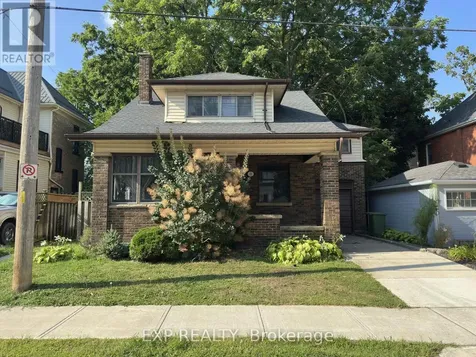 15 St Anne's Place St. Thomas ON N5R 2W2