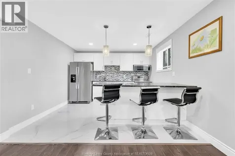 4561 Fontana Avenue Windsor ON N9G 3C8