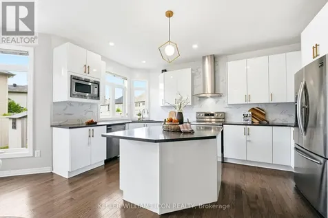 547 Peerless Street Ottawa ON K2J 6A7