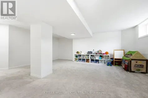 547 Peerless Street Ottawa ON K2J 6A7