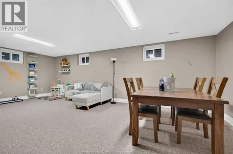 986 Belle Isle View Boulevard Windsor ON N8S 3G5