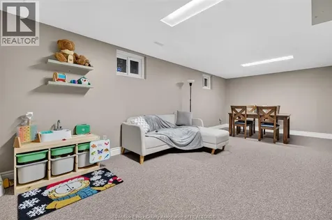 986 Belle Isle View Boulevard Windsor ON N8S 3G5