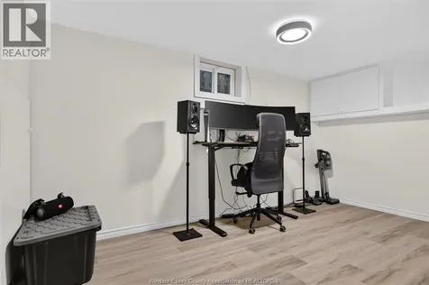 986 Belle Isle View Boulevard Windsor ON N8S 3G5