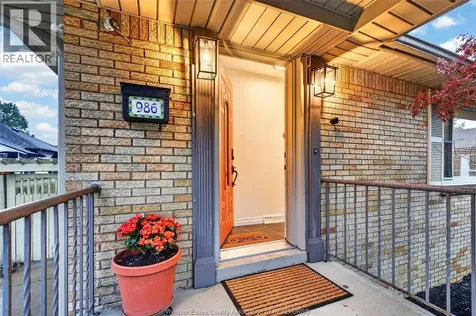 986 Belle Isle View Boulevard Windsor ON N8S 3G5