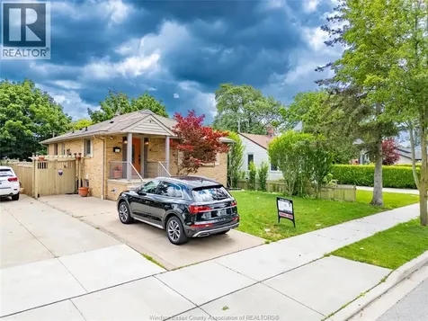 986 Belle Isle View Boulevard Windsor ON N8S 3G5