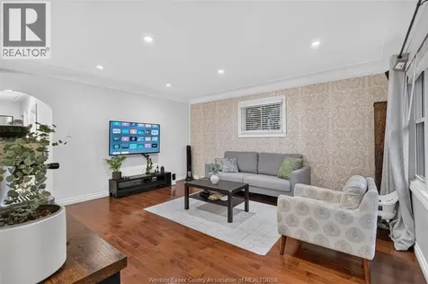 986 Belle Isle View Boulevard Windsor ON N8S 3G5