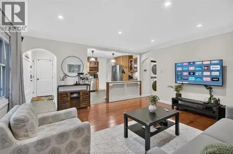 986 Belle Isle View Boulevard Windsor ON N8S 3G5