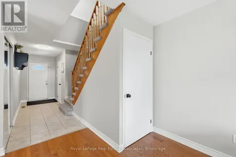 8 Sparrow Court Brampton (fletcher's Creek South) ON L6Y 3P3