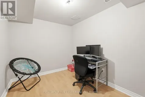 8 Sparrow Court Brampton (fletcher's Creek South) ON L6Y 3P3