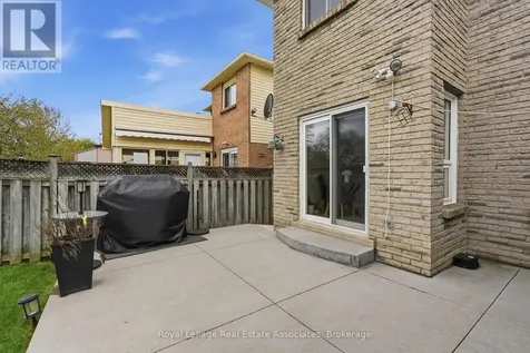 8 Sparrow Court Brampton (fletcher's Creek South) ON L6Y 3P3