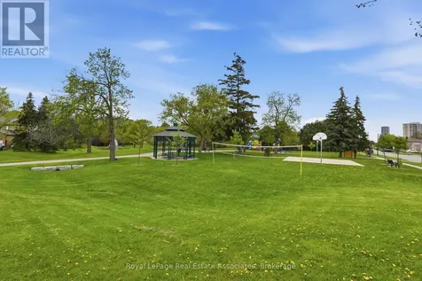 8 Sparrow Court Brampton (fletcher's Creek South) ON L6Y 3P3