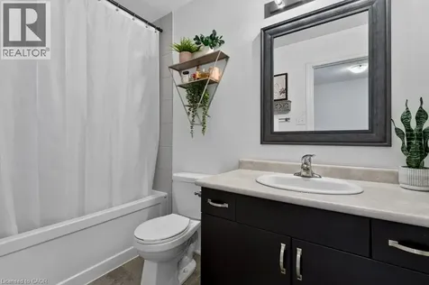 54 Nisbet Boulevard Hamilton ON L8B 0Y3