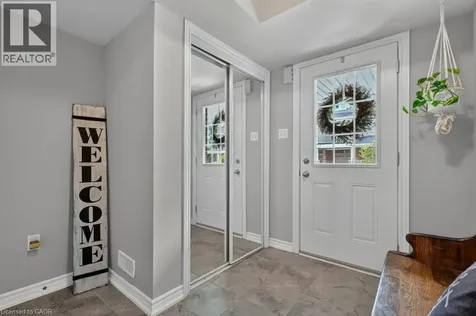 54 Nisbet Boulevard Hamilton ON L8B 0Y3