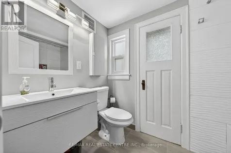 154 Bridgeport Road East Waterloo ON N2J 2K4