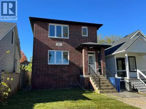 917 Mckay Avenue Windsor ON N9B 2A4