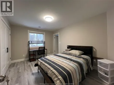 917 Mckay Avenue Windsor ON N9B 2A4